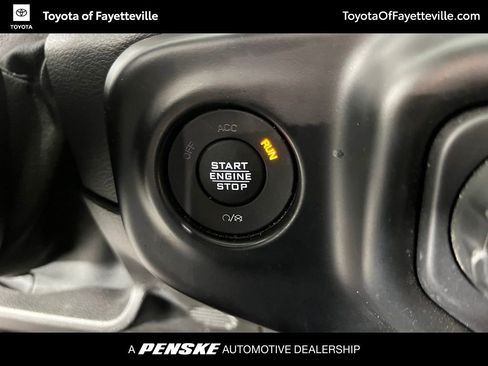 Used 2021 Jeep Wrangler Sport AWD/4WD image 29