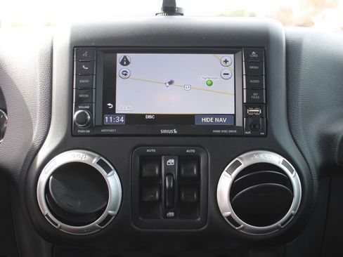 Used 2016 Jeep Wrangler Unlimited Rubicon image 20