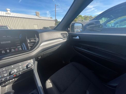 Used 2024 Dodge Durango SXT image 35