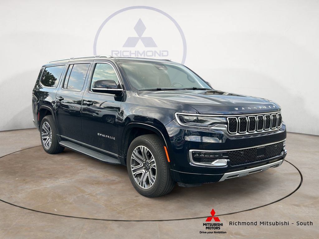 Used 2025 Jeep Wagoneer L Series II w/ 8-pass Seating Package AWD/4WD image 1