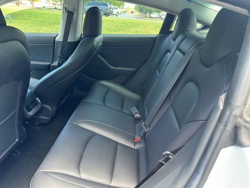 Used 2019 Tesla Model 3 RWD image 14