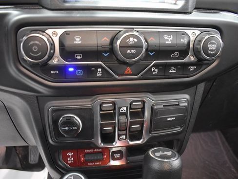 Used 2023 Jeep Wrangler Unlimited Rubicon 4xe w/ Safety Group image 20