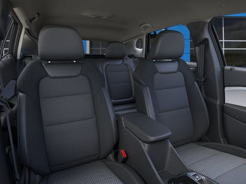 New 2026 Chevrolet Trax LT w/ Driver Confidence Package image 16