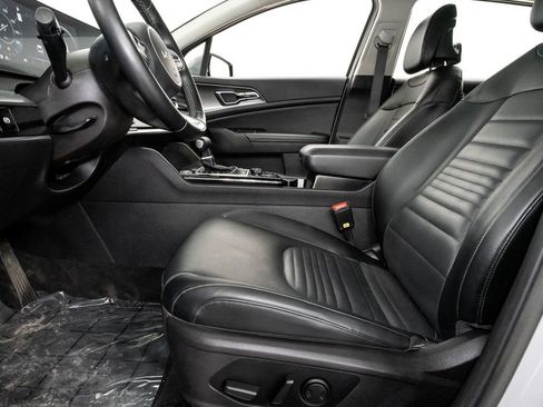 Certified 2023 Kia Sportage SX image 12