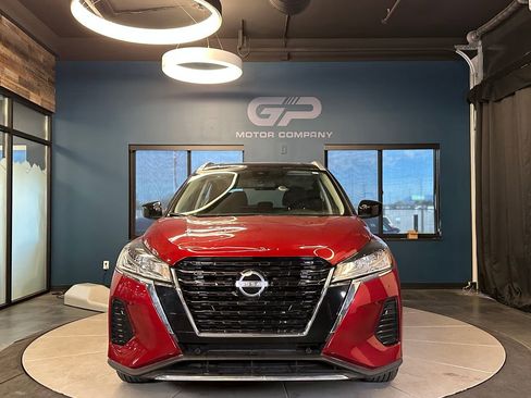 Used 2024 Nissan Kicks SV image 8