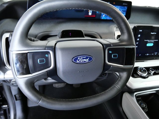 Certified 2025 Ford Expedition Active AWD/4WD image 26