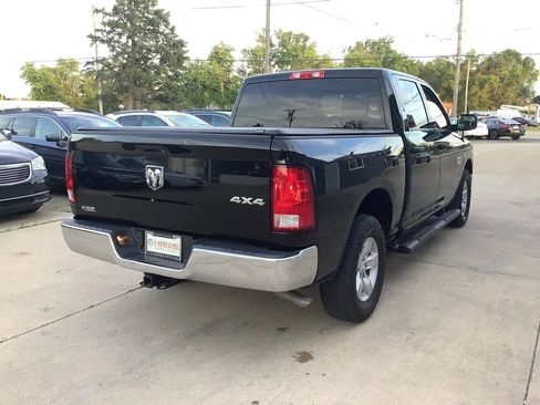 Used 2020 RAM 1500 Tradesman w/ Chrome Appearance Group AWD/4WD image 9