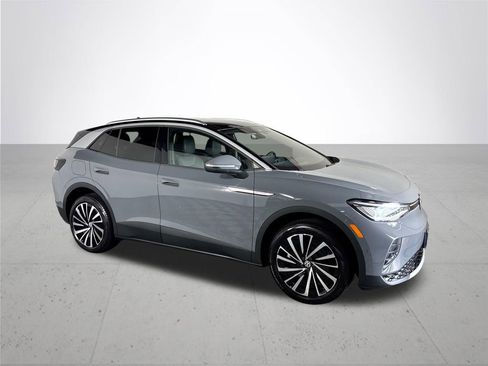 Certified 2023 Volkswagen ID.4 Pro S Plus AWD/4WD image 4