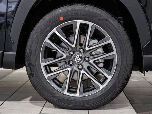 New 2026 Toyota Corolla Cross XLE image 15