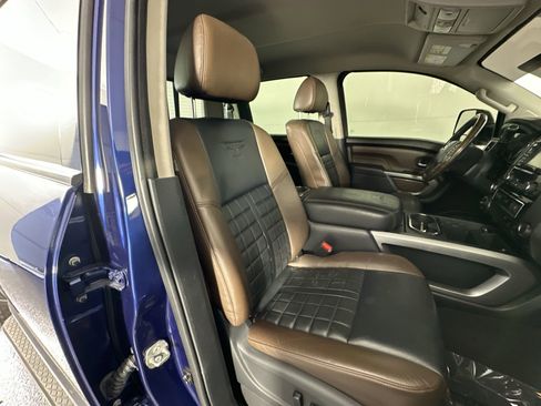 Used 2017 Nissan Titan Platinum Reserve image 31