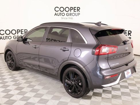 Used 2019 Kia Niro S Touring image 23