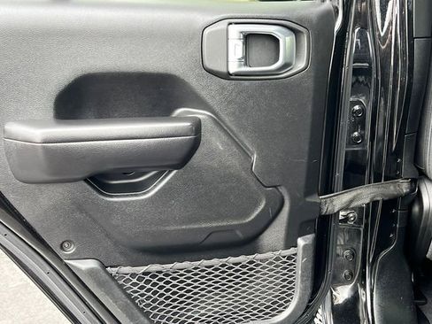 Used 2021 Jeep Gladiator Sport AWD/4WD image 36