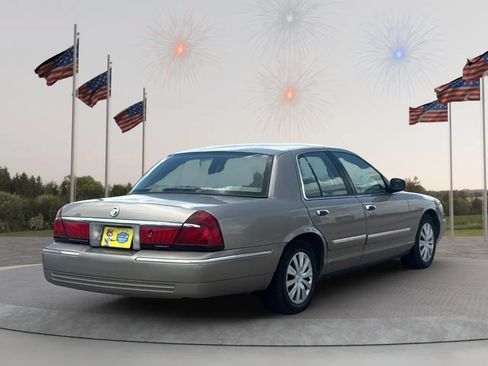 Used 2002 Mercury Grand Marquis GS RWD image 6