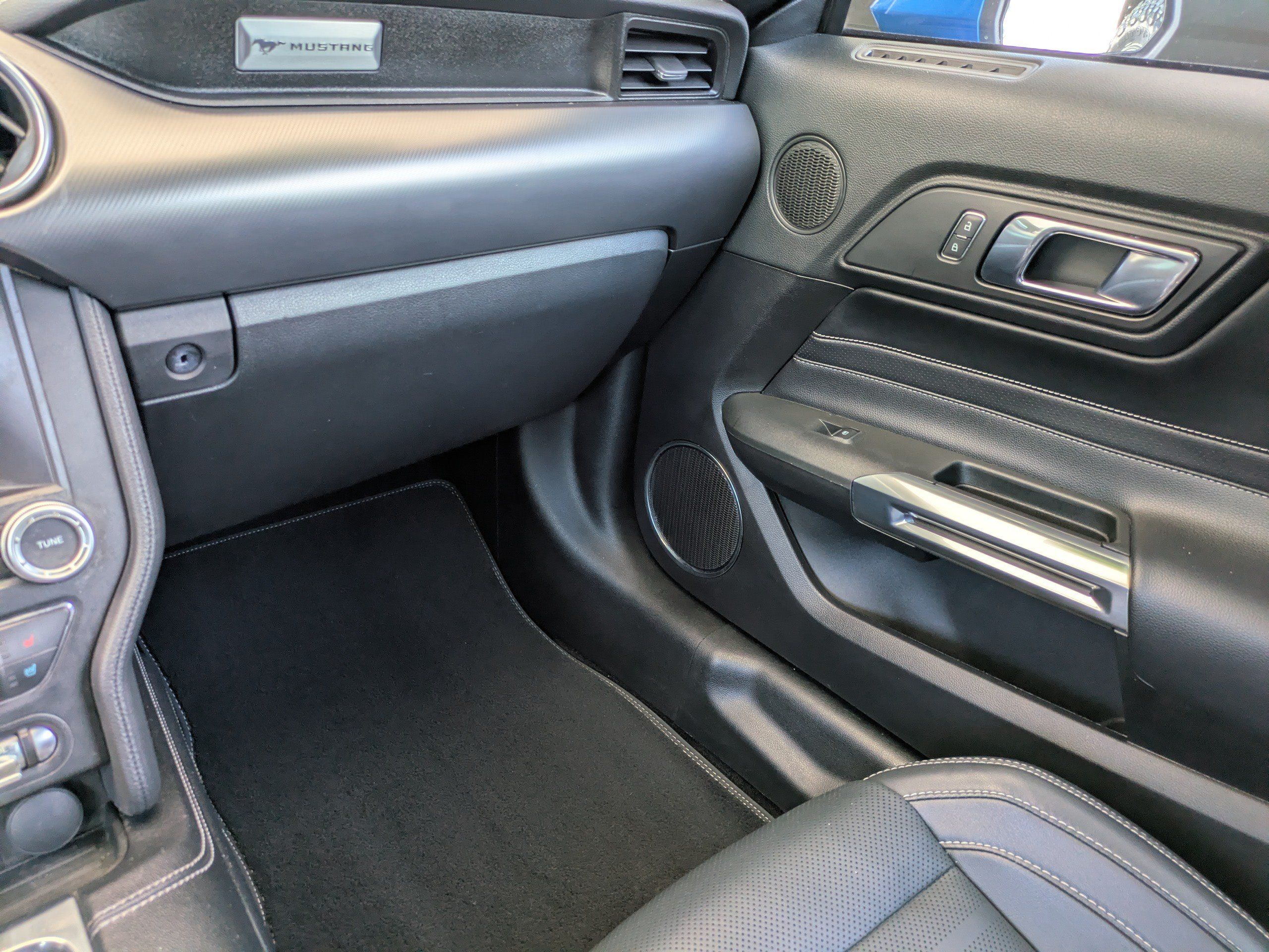 Used 2019 Ford Mustang Premium w/ Equipment Group 201A RWD image 19