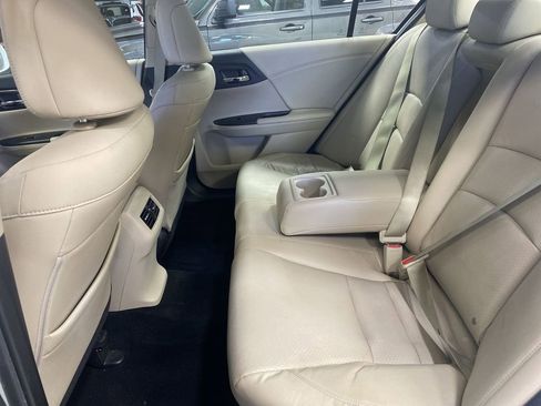 Used 2016 Honda Accord EX-L image 34