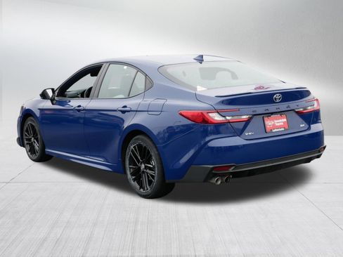 Certified 2025 Toyota Camry SE image 5