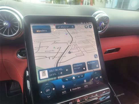 Used 2022 Mercedes-Benz SL 63 AMG 4MATIC image 18