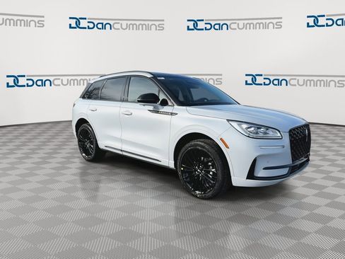 New 2026 Lincoln Corsair Reserve w/ Jet Appearance Package image 2