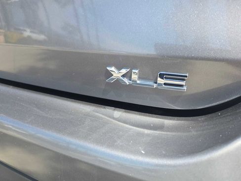 Certified 2025 Toyota Highlander XLE FWD image 13