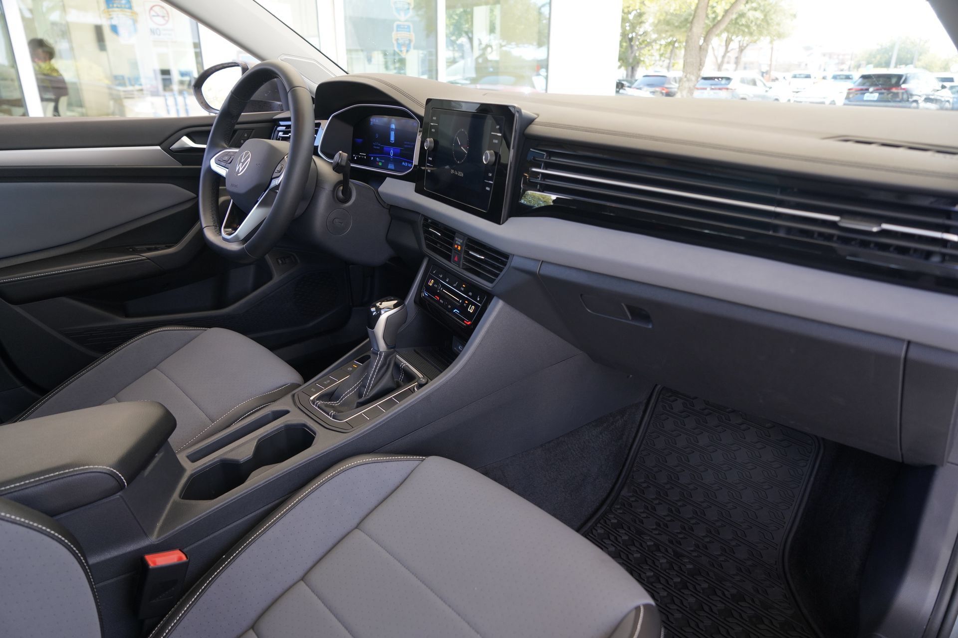 Certified 2026 Volkswagen Jetta SE FWD image 22