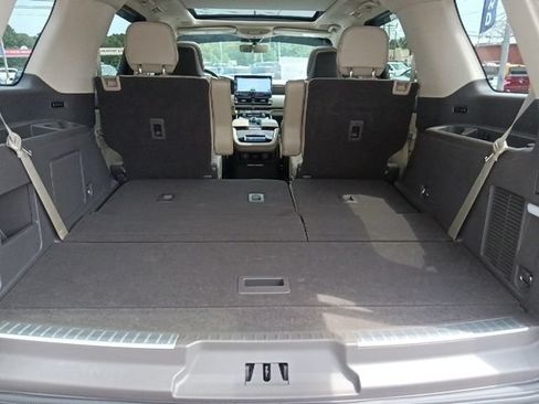 Used 2024 Lincoln Navigator Reserve AWD/4WD image 33