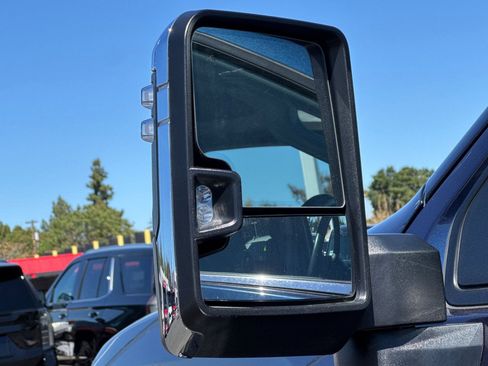 Used 2023 Chevrolet Silverado 2500 LTZ w/ LTZ Premium Package image 50