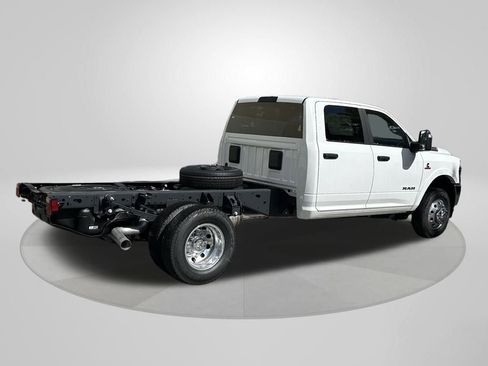New 2025 RAM 3500 Big Horn image 7