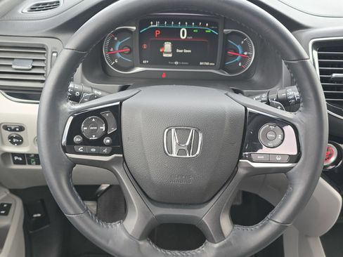 Used 2021 Honda Pilot Touring image 20
