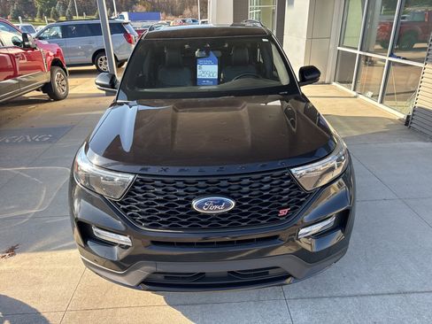 Certified 2020 Ford Explorer ST w/ Premium Technology Package image 12