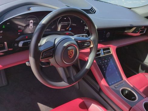 Used 2022 Porsche Taycan 4S AWD/4WD image 9