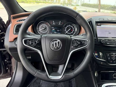 Used 2017 Buick Regal Premium w/ Driver Confidence Package #1 FWD image 21