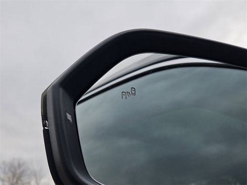 New 2026 Volkswagen Atlas Cross Sport SEL image 18