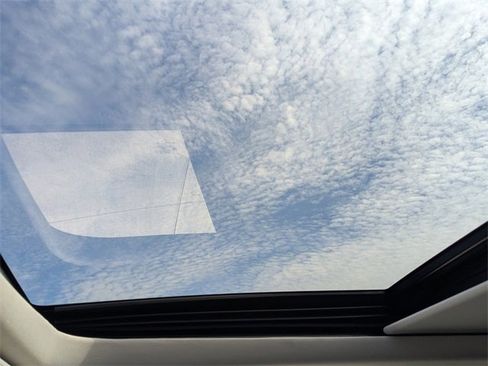 Used 2025 Ford Expedition Active image 21