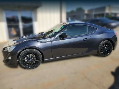 Used 2014 Scion FR-S RWD image 7
