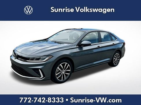 New 2025 Volkswagen Jetta SE image 1