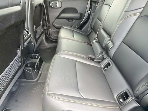 New 2026 Jeep Gladiator Sport AWD/4WD image 27