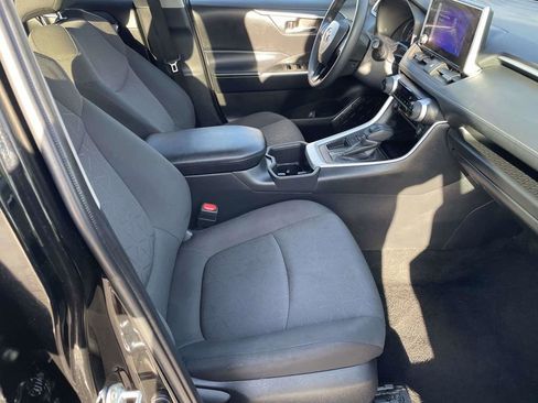 Used 2024 Toyota RAV4 XLE FWD image 46