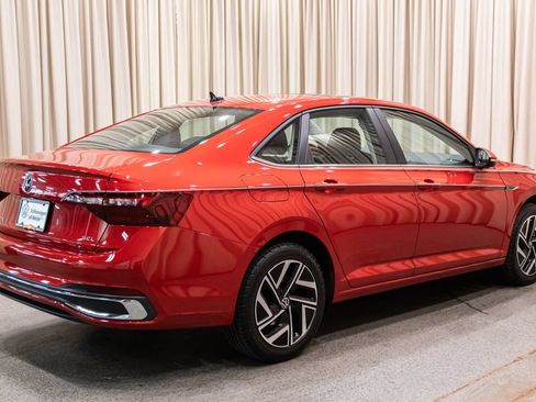 Certified 2024 Volkswagen Jetta SEL FWD image 6