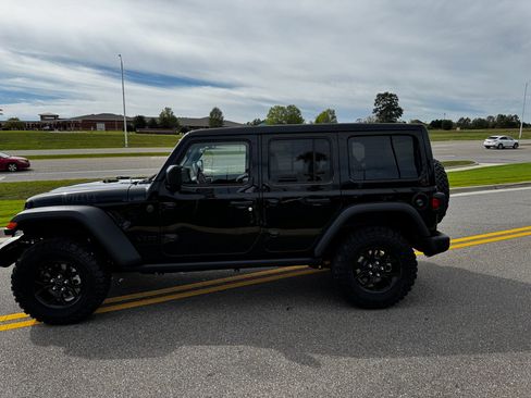 New 2025 Jeep Wrangler Willys image 10