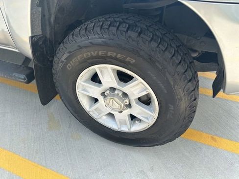 Used 2014 Toyota Tacoma PreRunner w/ SR5 Package image 14