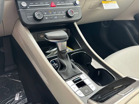 New 2026 Hyundai Tucson SE image 25