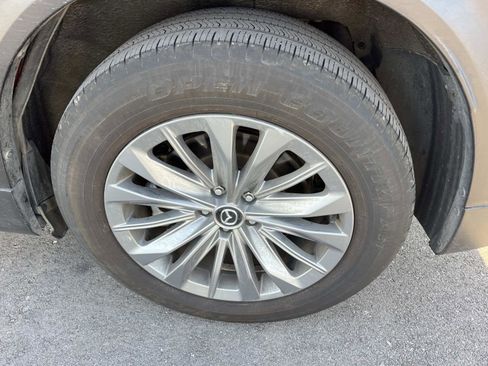 Used 2024 MAZDA CX-90 3.3 Turbo w/ Preferred Plus AWD/4WD image 9