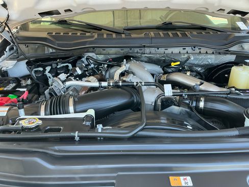 Used 2021 Ford F350 Lariat w/ Lariat Ultimate Package AWD/4WD image 21