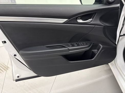 Used 2019 Honda Civic Sport image 11