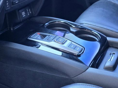 Used 2017 Honda Pilot Touring image 27