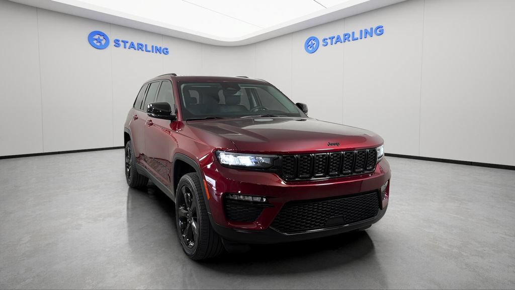 Used 2023 Jeep Grand Cherokee Limited w/ Black Appearance Package RWD image 14