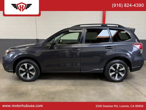 Used 2017 Subaru Forester 2.5i Limited image 3