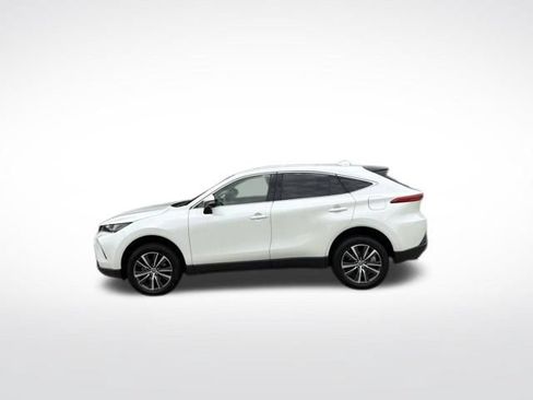 Used 2022 Toyota Venza LE AWD/4WD image 6