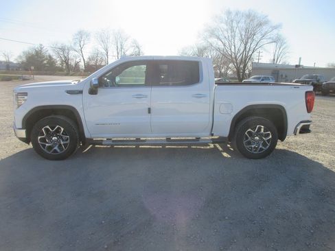 New 2026 GMC Sierra 1500 SLT w/ SLT Premium Plus Package image 9