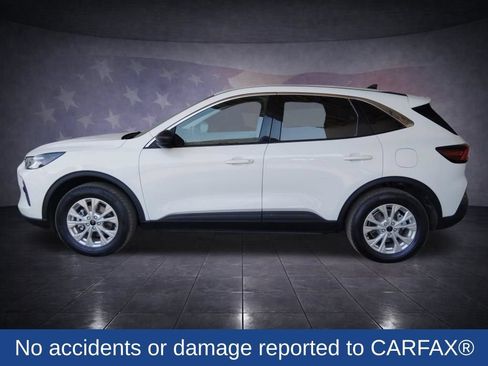 Used 2023 Ford Escape Active AWD/4WD image 2